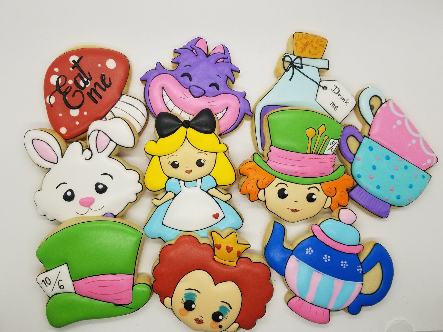 Alice in wonderland cookies (Inspired) One Dozen (12) - Ladybug bake shop