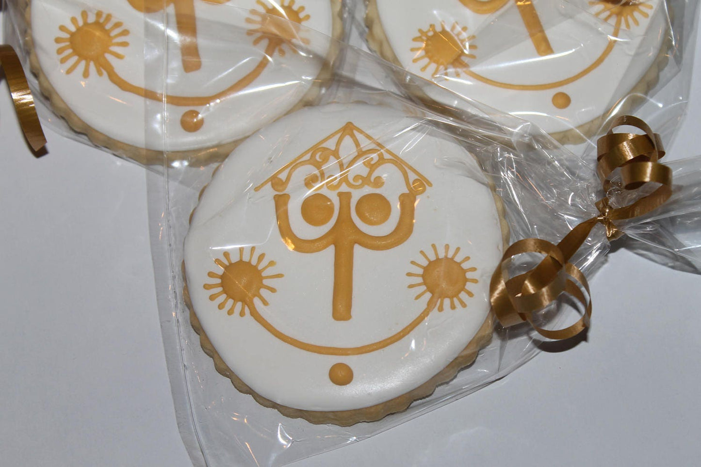 Its a small world cookies inspiredclocks One Dozen (12) - Ladybug bake shop