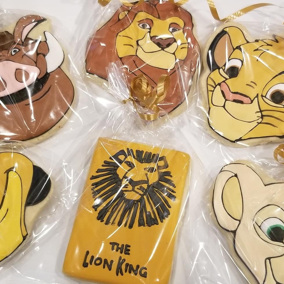 Lion cookies (Lion King inspired) 1 dozen (12) - Ladybug bake shop