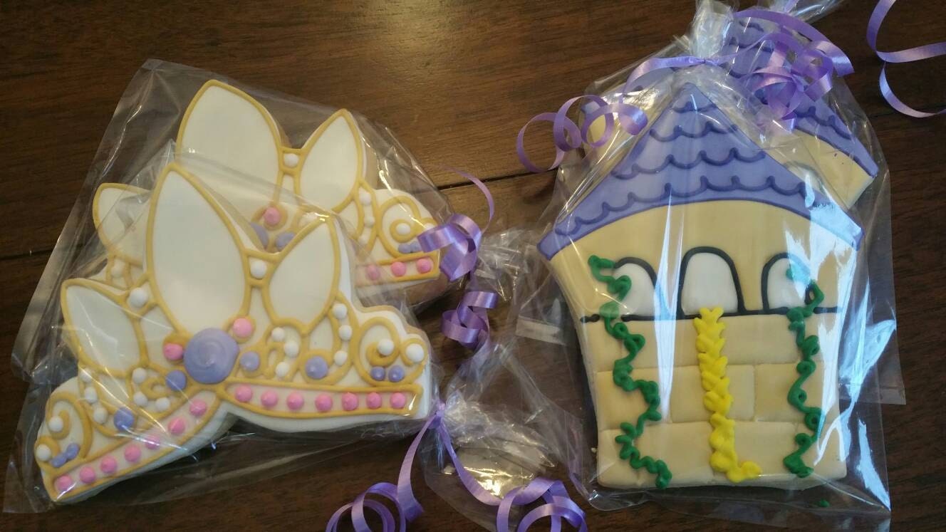 Rapunzel inspired cookies 12 cookies(12) - Ladybug bake shop