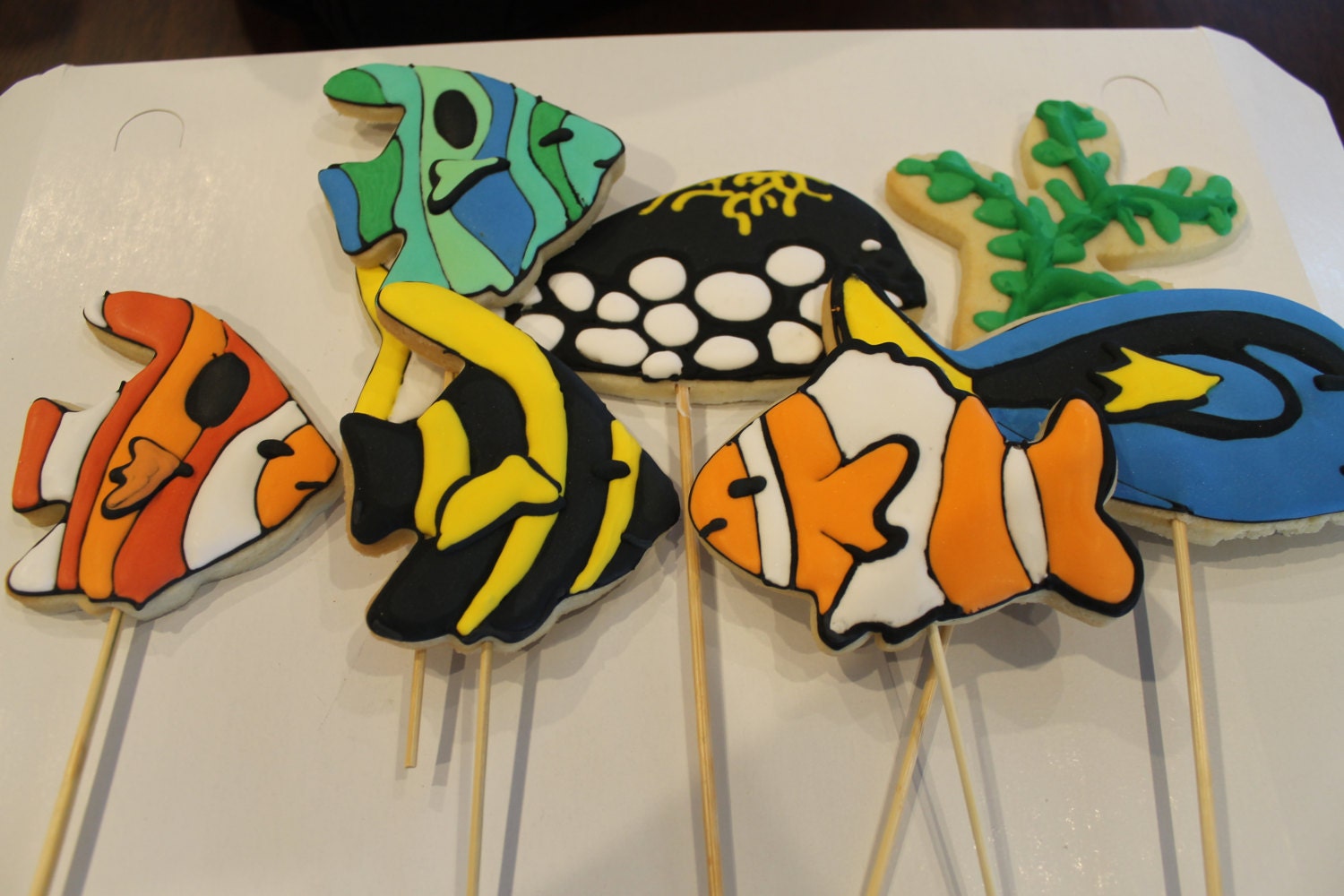 tropical fish cookies One Dozen (12) - Ladybug bake shop