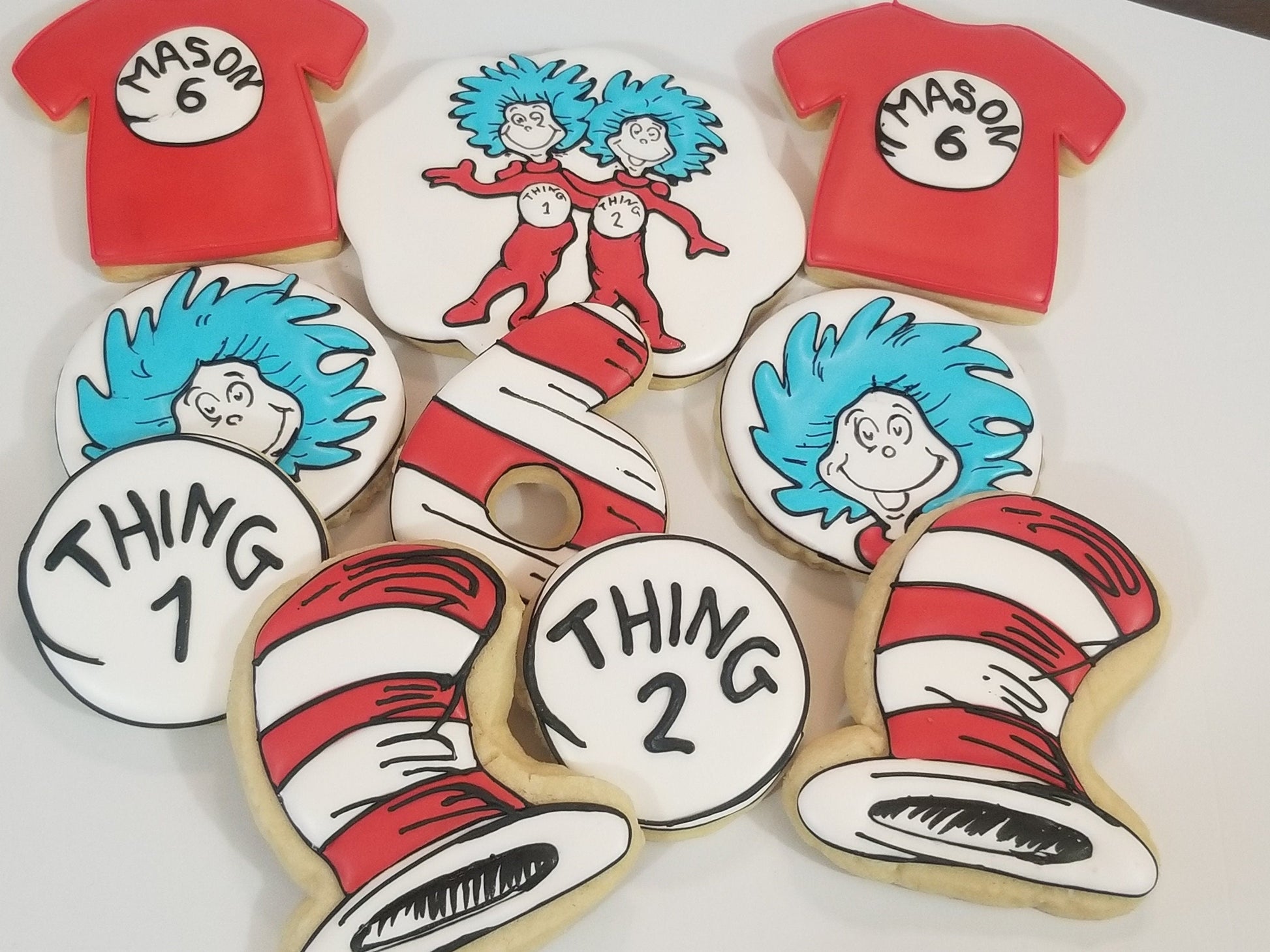 Dr Seuss cookies  (Dr Seuss inspired) 1 dozen (12) - Ladybug bake shop