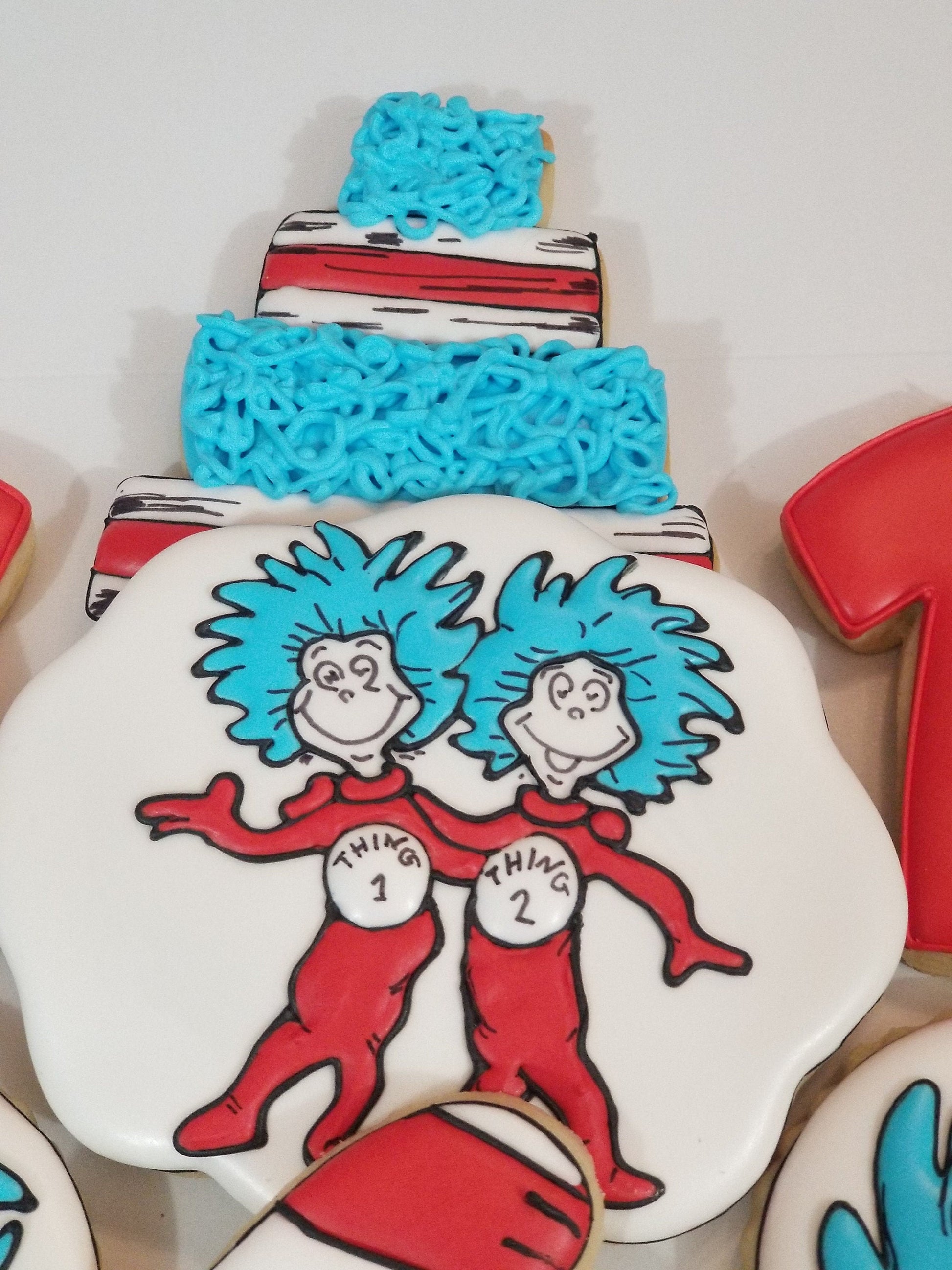 Dr Seuss cookies  (Dr Seuss inspired) 1 dozen (12) - Ladybug bake shop