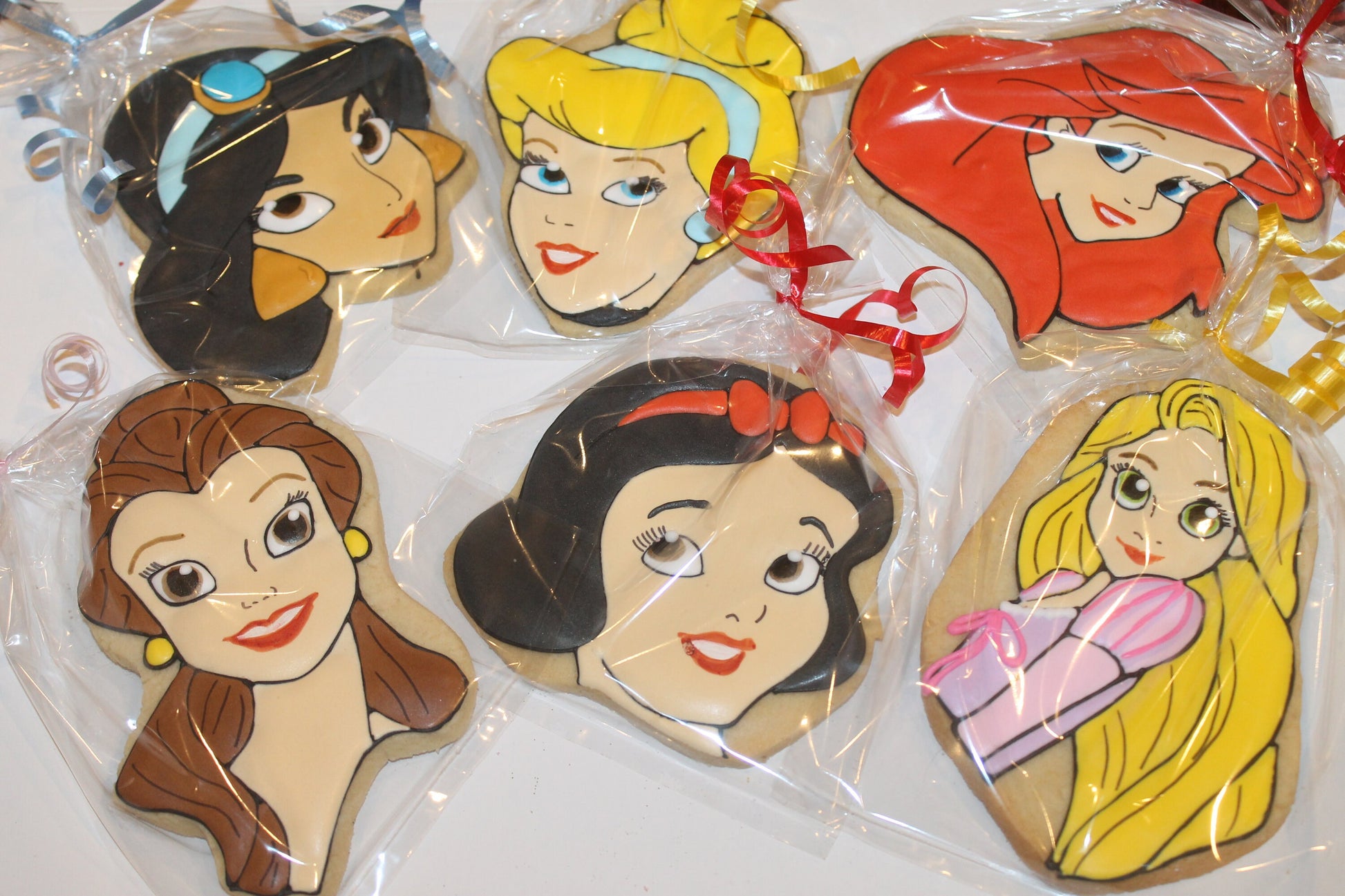 Princess cookies 1 dozen (12) - Ladybug bake shop